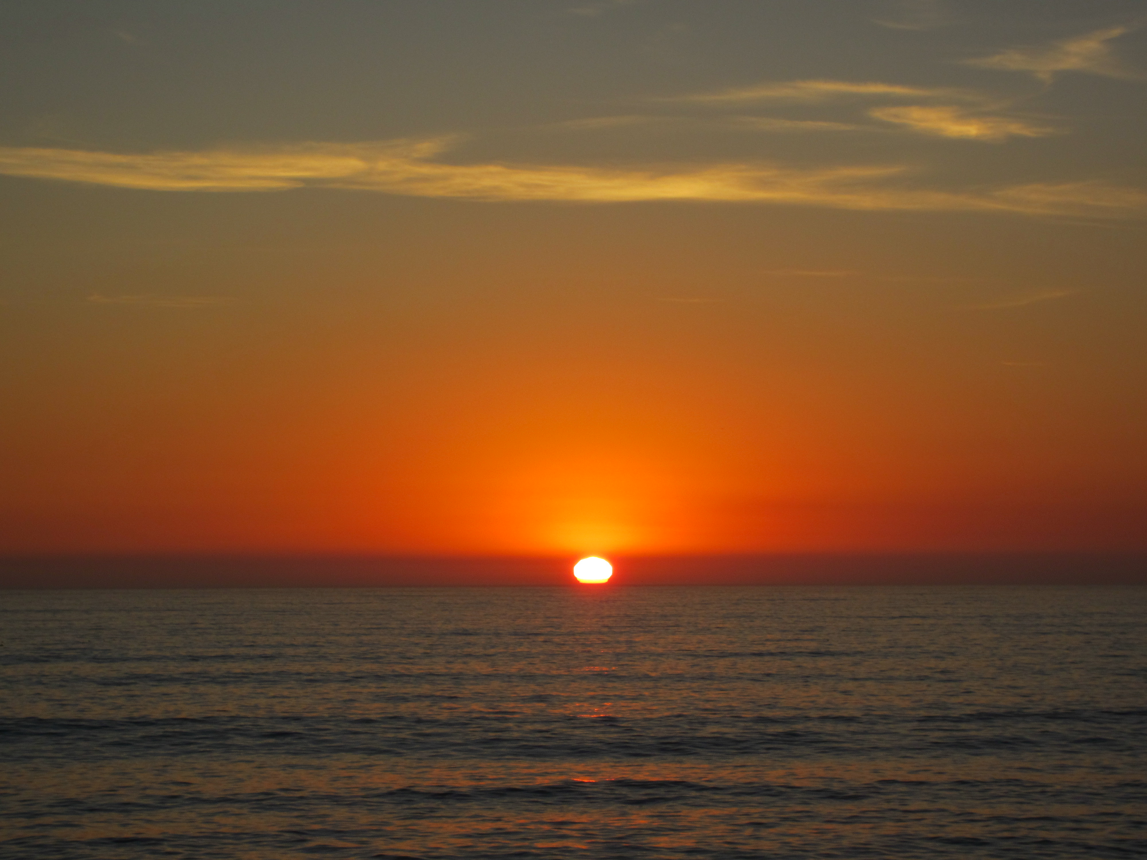 Warm Ocean Sunset – Free Nature Stock